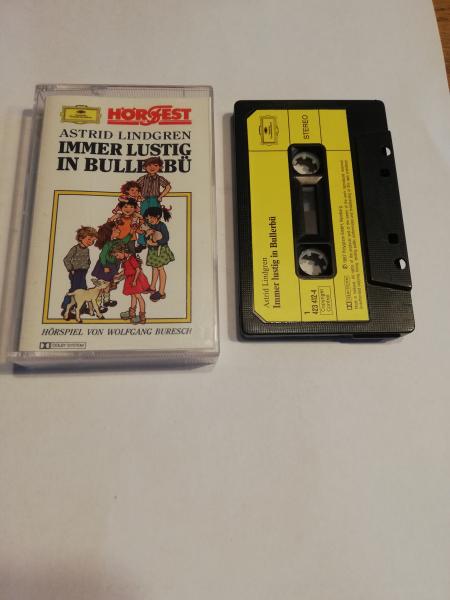 Immer lustig in Bullerbü Schwarz mit Gelben Aufkleber 423412-4 Deutsche Grammophon Immer lustig in Bullerbü Schwarz mit Gelben Aufkleber 423412-4 Deutsche Grammophon